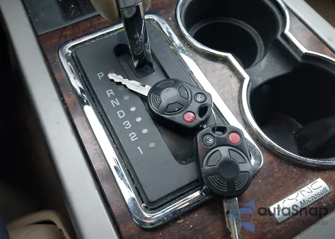 2011 Ford Expedition Xlt из США, поврежденный, VIN 1FMJU1J54BEF38615